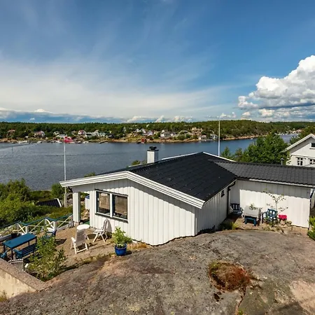 Fantastisk Sjohytte, 10 Sengeplasser, Strand Og Egen Brygge Fredrikstad