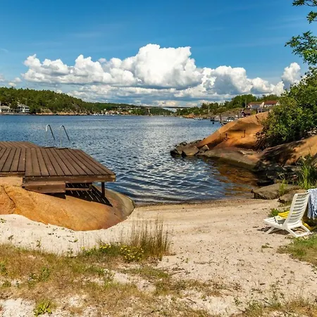 Fantastisk Sjohytte, 10 Sengeplasser, Strand Og Egen Brygge Fredrikstad