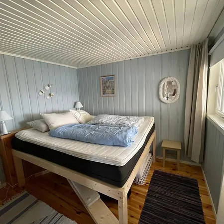 Fantastisk Sjohytte, 10 Sengeplasser, Strand Og Egen Brygge Fredrikstad
